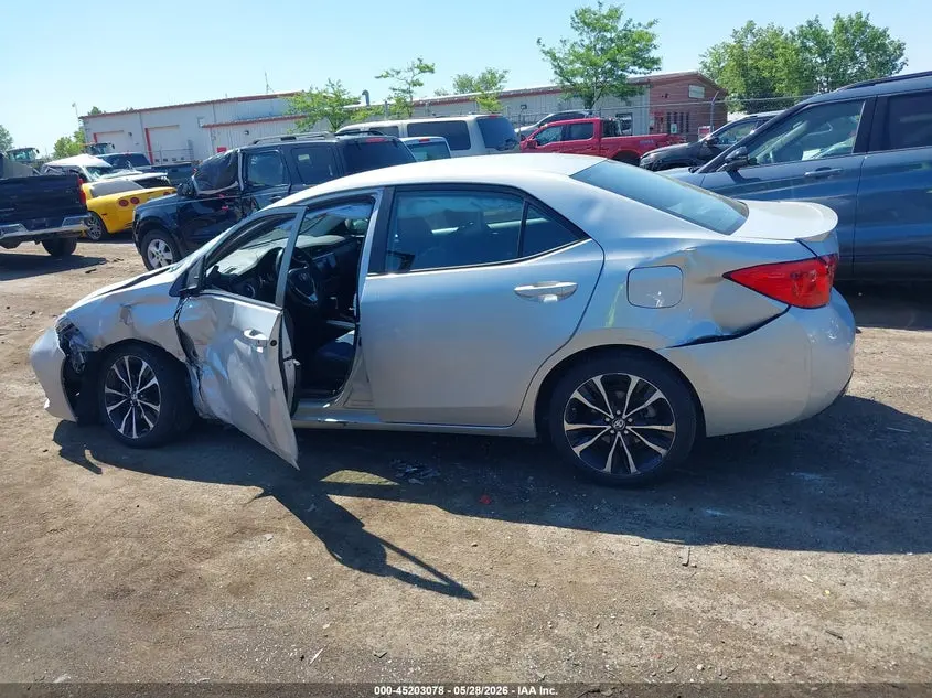 2017 TOYOTA COROLLA SE