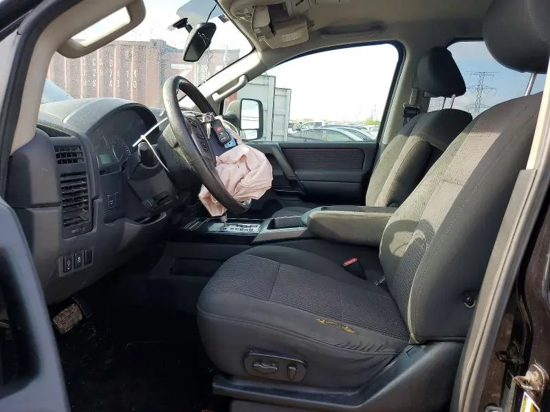 2014 NISSAN TITAN SV  