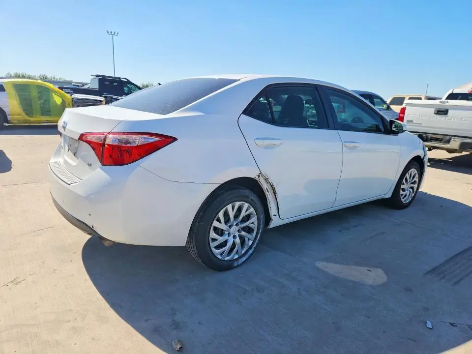 2018 TOYOTA COROLLA LE  