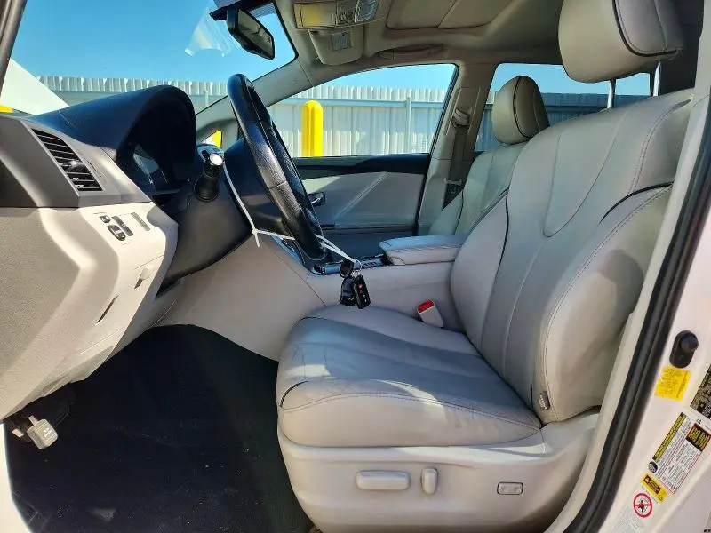 2011 TOYOTA VENZA AWD V6  