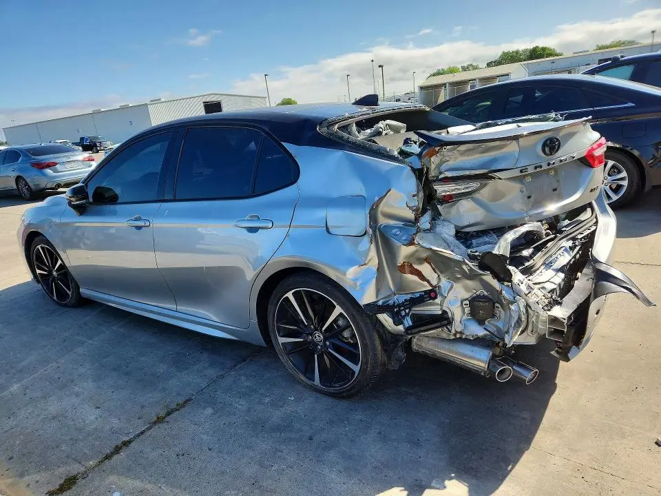 2020 TOYOTA CAMRY XSE  