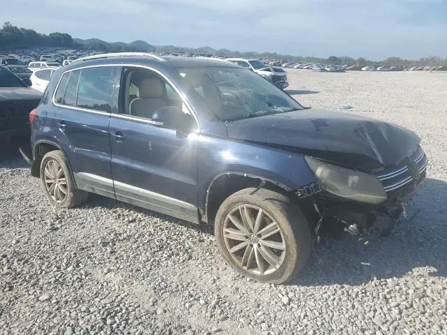 2013 VOLKSWAGEN TIGUAN S  