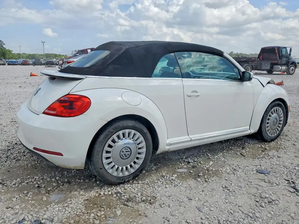 2013 VOLKSWAGEN BEETLE   