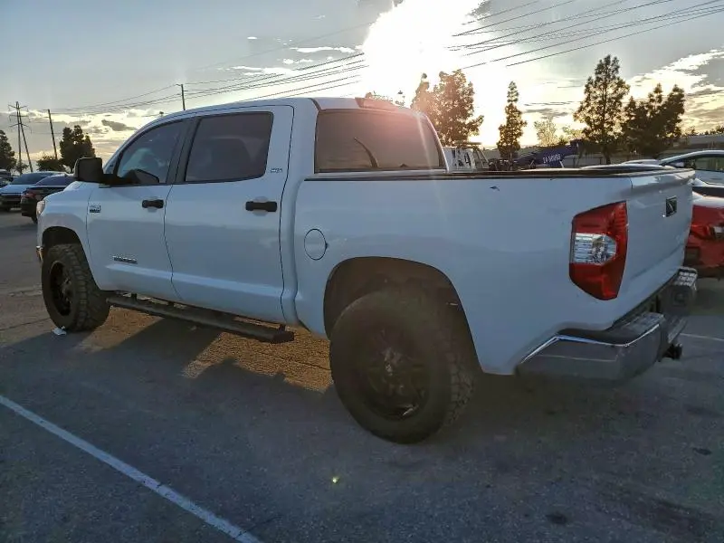 2014 TOYOTA TUNDRA CREWMAX SR5  