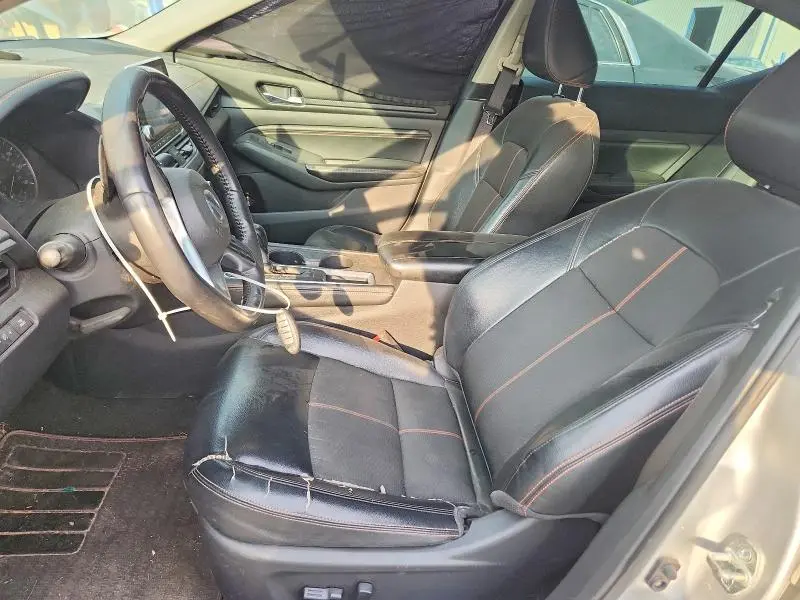 2019 NISSAN ALTIMA SR  