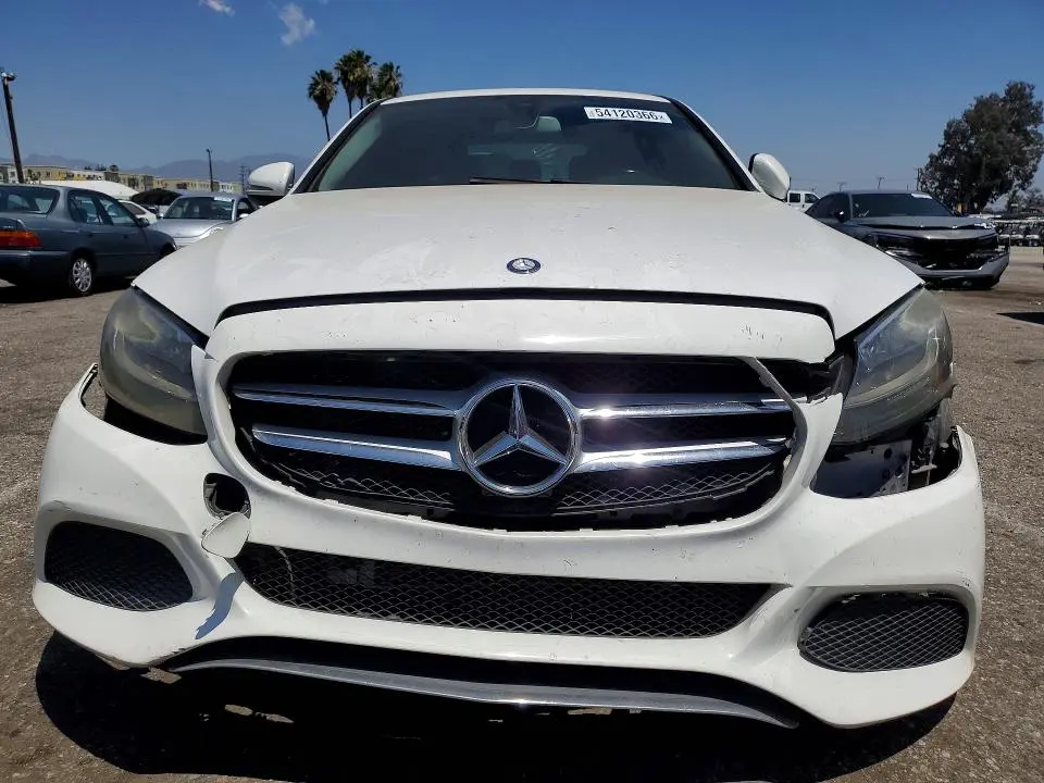 2015 MERCEDES-BENZ C 300  