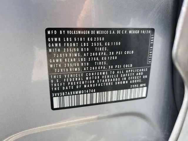 2021 VOLKSWAGEN TIGUAN SE  