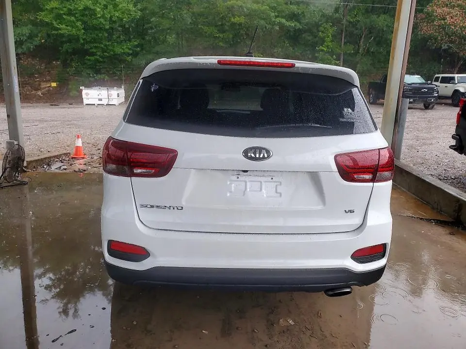 2019 KIA SORENTO LX V6  