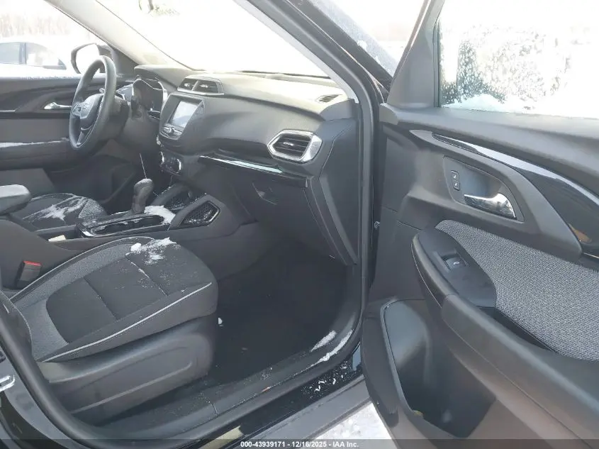 2023 CHEVROLET TRAILBLAZER FWD LT