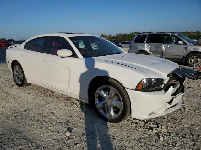 2013 DODGE CHARGER SXT  