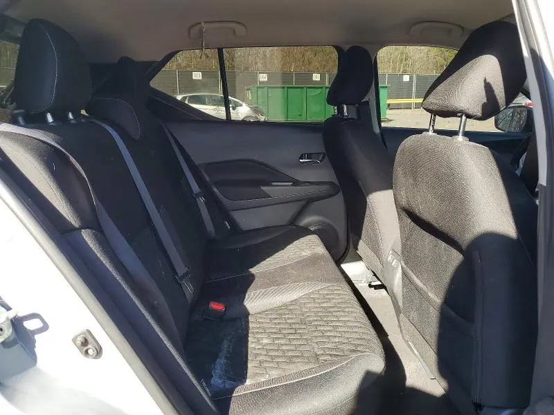 2021 NISSAN KICKS SV  