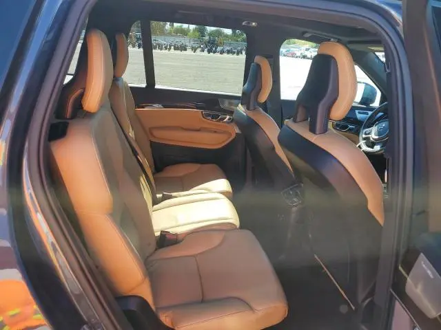 2018 VOLVO XC90 T8