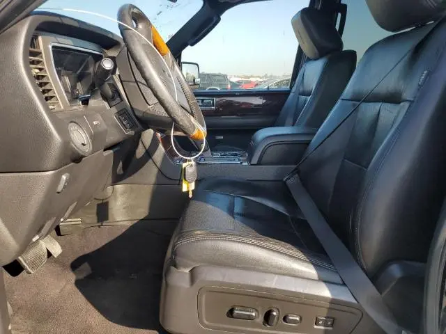 2011 LINCOLN NAVIGATOR   