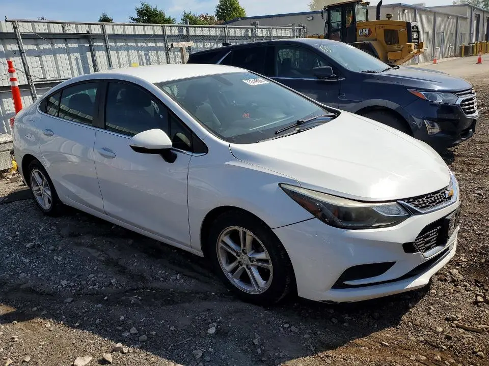 2016 CHEVROLET CRUZE LT  