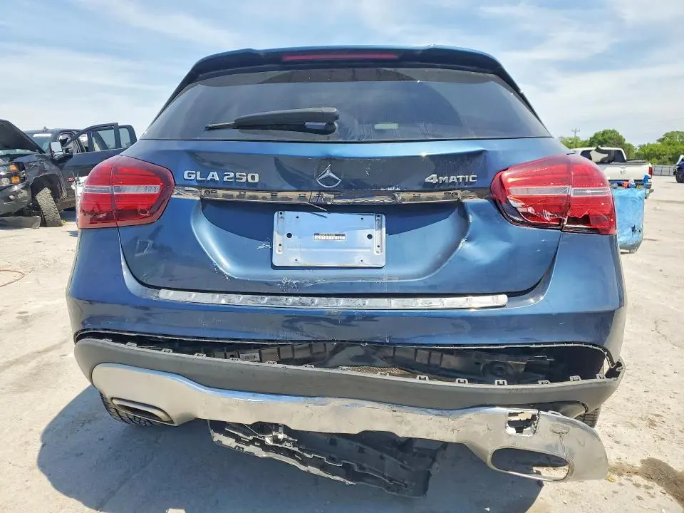 2019 MERCEDES-BENZ GLA   