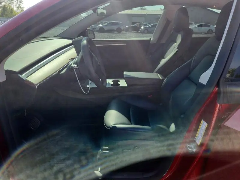 2025 TESLA MODEL Y   