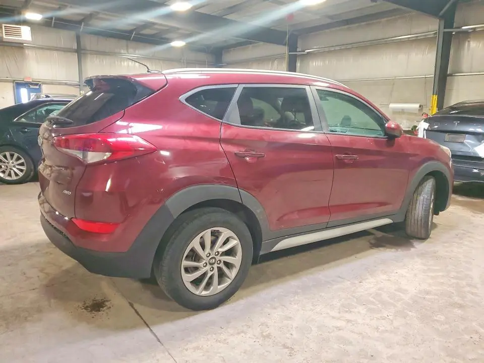 2017 HYUNDAI TUCSON SE  