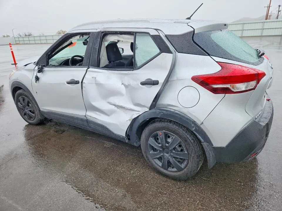 2018 NISSAN KICKS S  