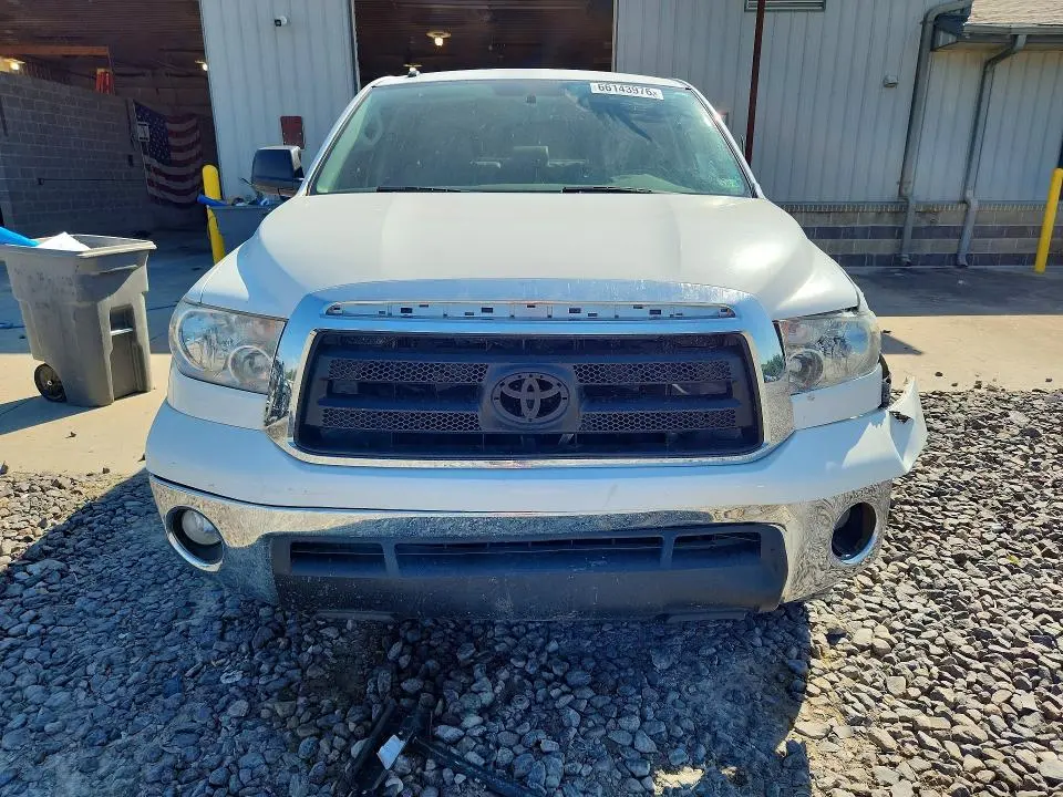 2011 TOYOTA TUNDRA CREWMAX SR5  