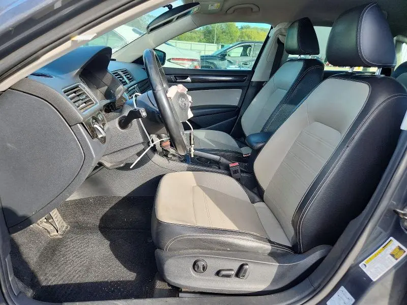 2014 VOLKSWAGEN PASSAT SE  