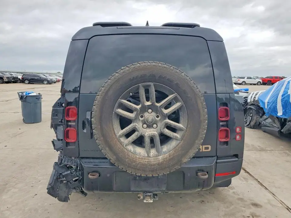 2023 LAND ROVER DEFENDER 130 SE  