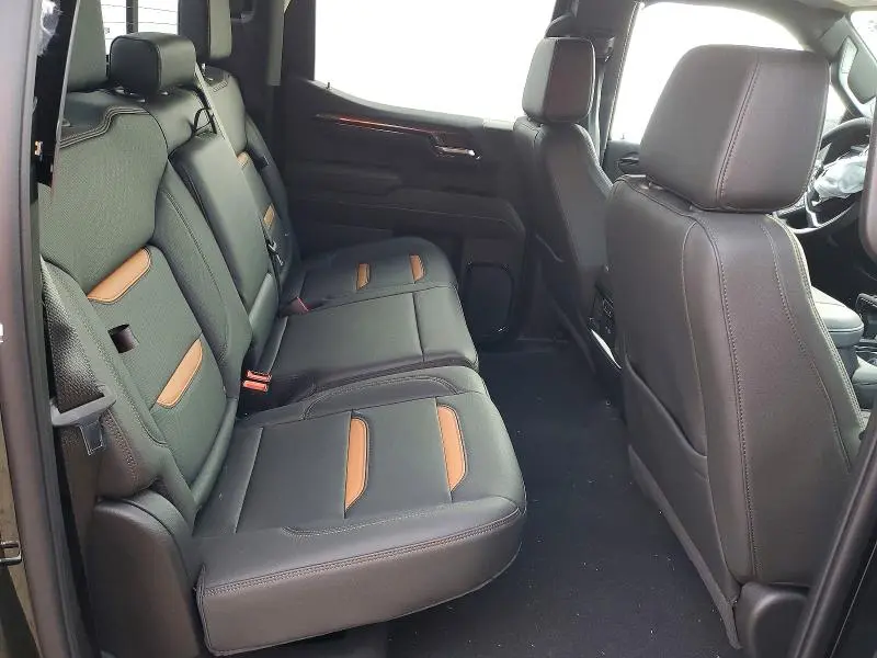 2026 GMC SIERRA K1500 AT4  