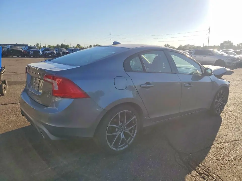 2018 VOLVO S60 DYNAMIC  