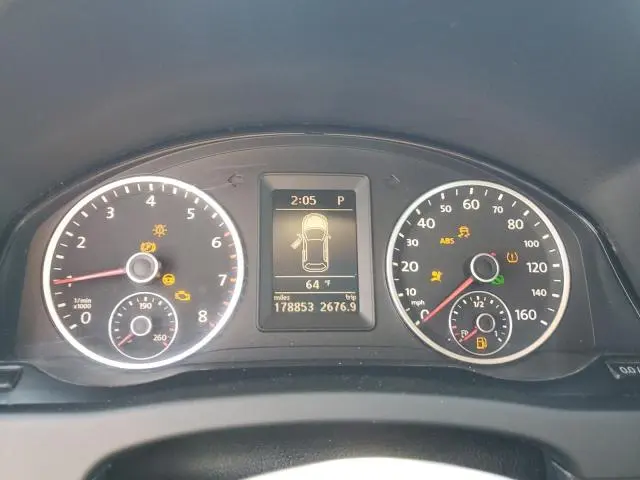 2011 VOLKSWAGEN TIGUAN S  