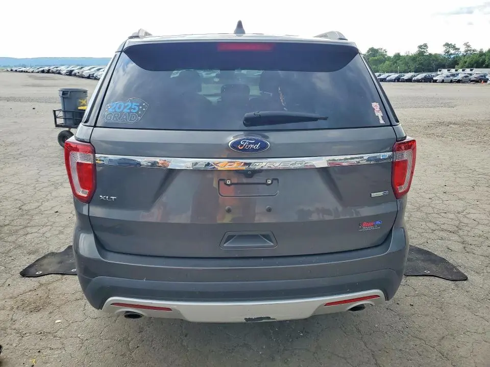 2017 FORD EXPLORER XLT  
