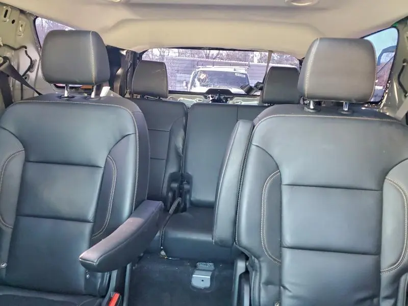 2021 CHEVROLET TRAVERSE LT  