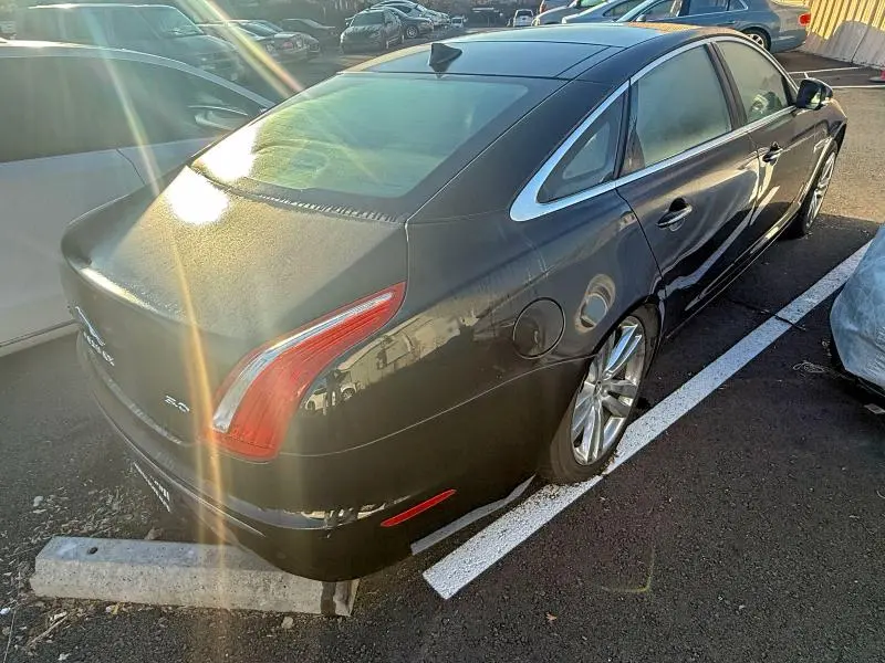 2013 JAGUAR XJL PORTFOLIO  