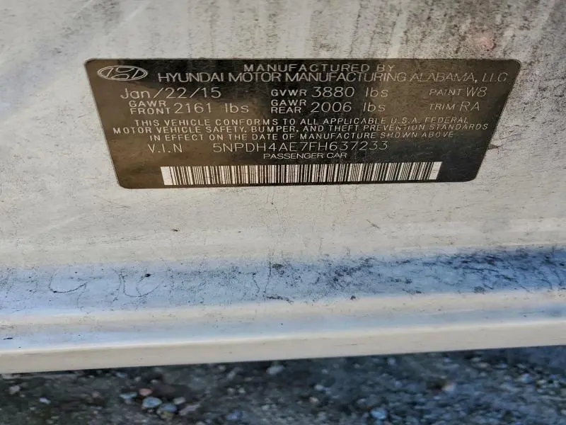 2015 HYUNDAI ELANTRA SE  