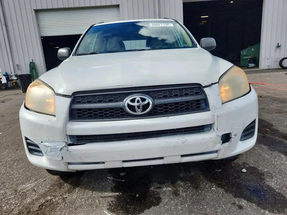 2011 TOYOTA RAV4 BASE  