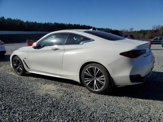 2018 INFINITI Q60 LUXE 300  