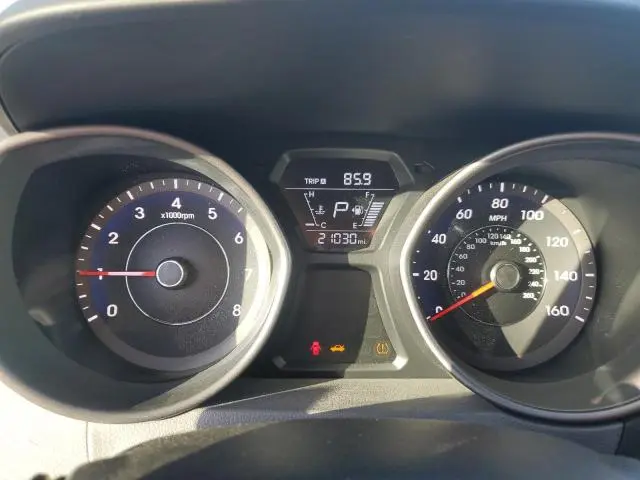 2014 HYUNDAI ELANTRA SE  