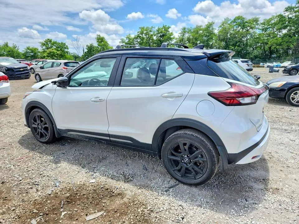 2024 NISSAN KICKS SR  