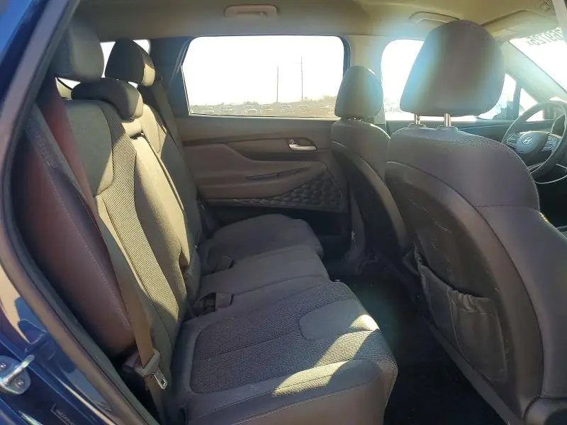 2020 HYUNDAI SANTA FE SE  