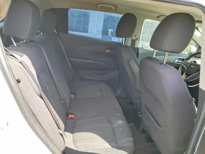 2015 CHEVROLET SONIC LT  