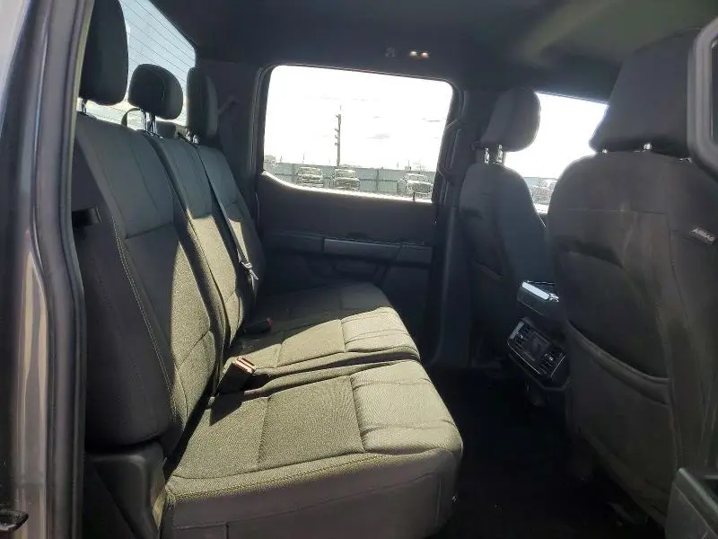 2024 FORD F150 STX  