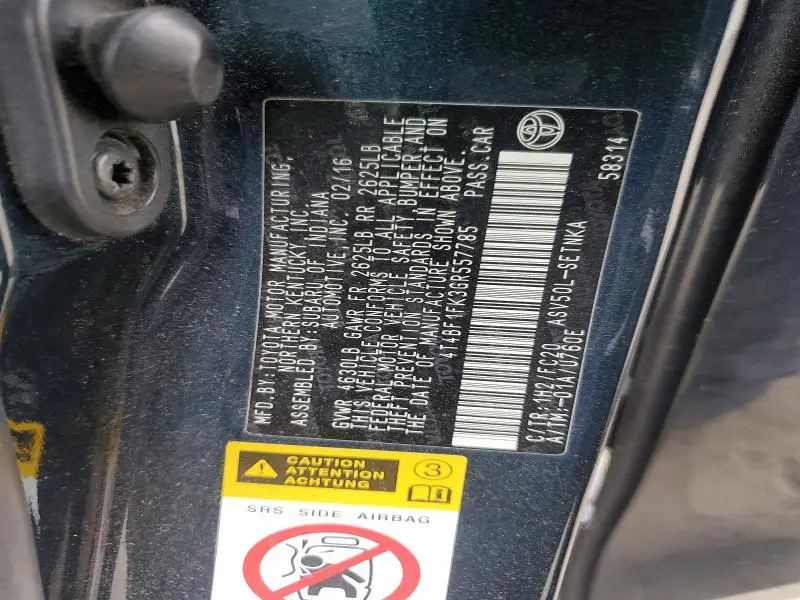 2016 TOYOTA CAMRY LE  