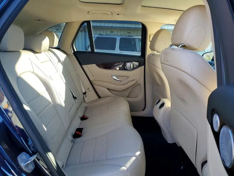 2018 MERCEDES-BENZ GLC 300 4MATIC  