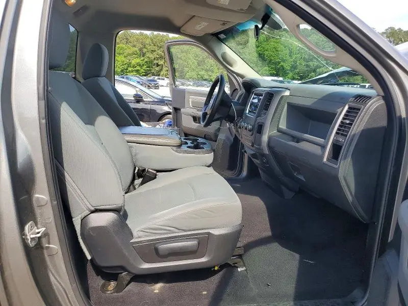 2013 RAM 1500 ST  