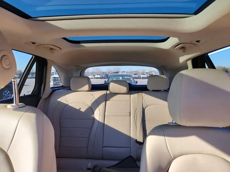 2019 MERCEDES-BENZ GLC 350E  