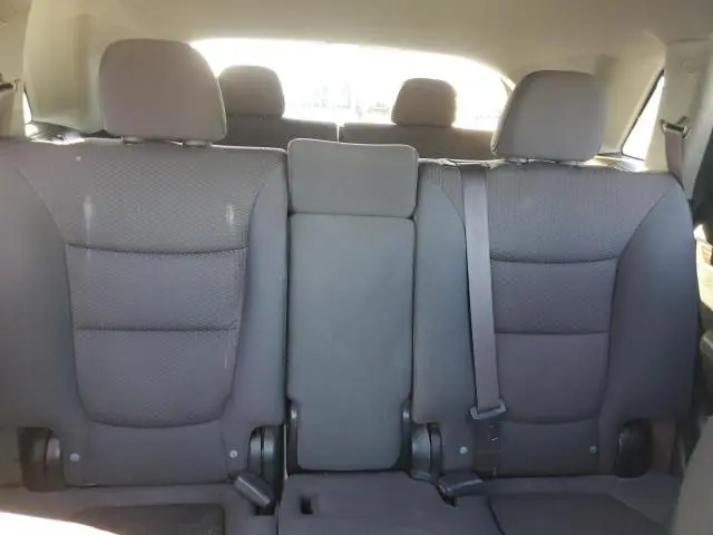 2011 KIA SORENTO BASE  