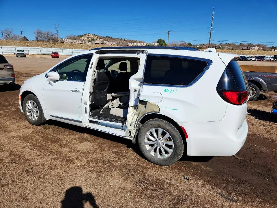 2019 CHRYSLER PACIFICA TOURING L  