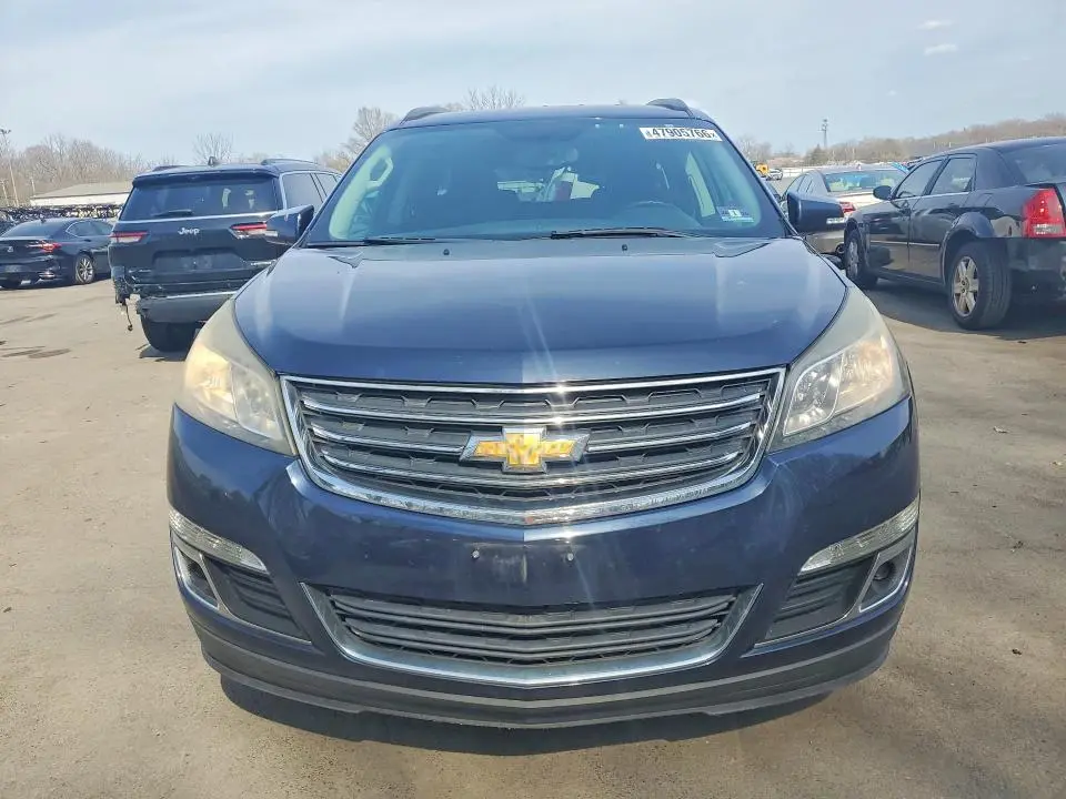 2015 CHEVROLET TRAVERSE LT  