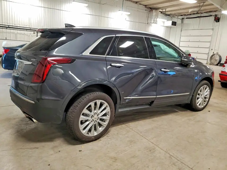 2021 CADILLAC XT5 LUXURY  