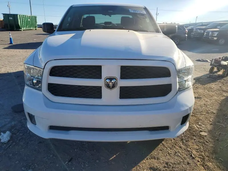 2014 RAM 1500 ST  