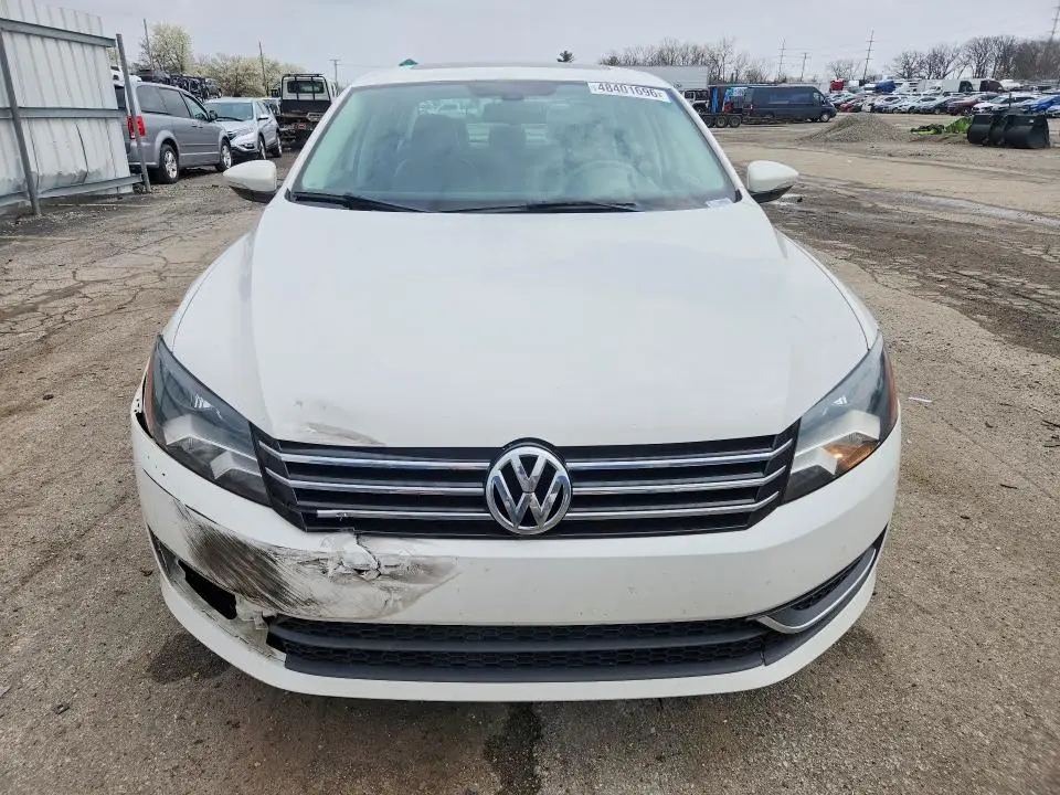 2012 VOLKSWAGEN PASSAT SE  