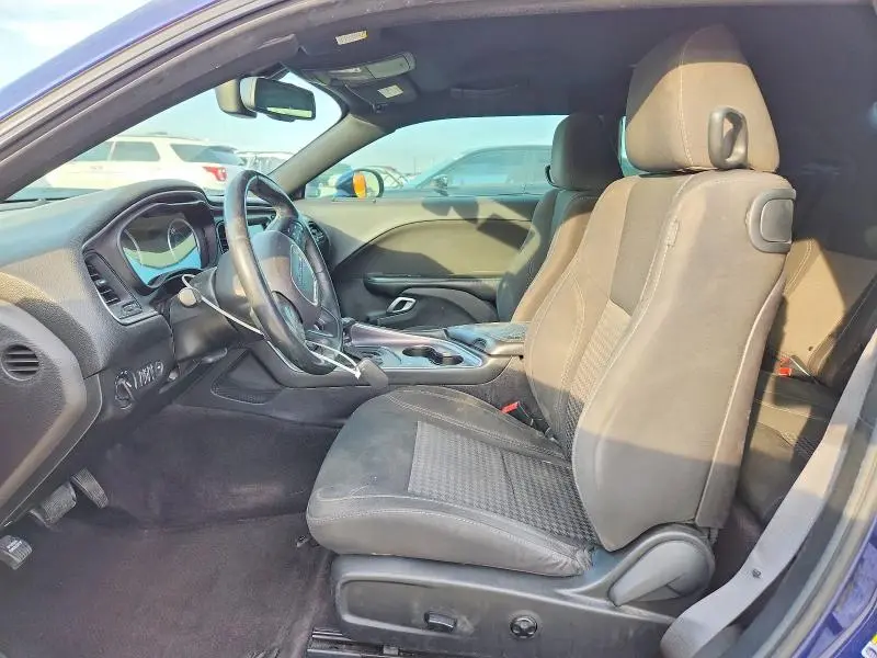 2016 DODGE CHALLENGER SXT  